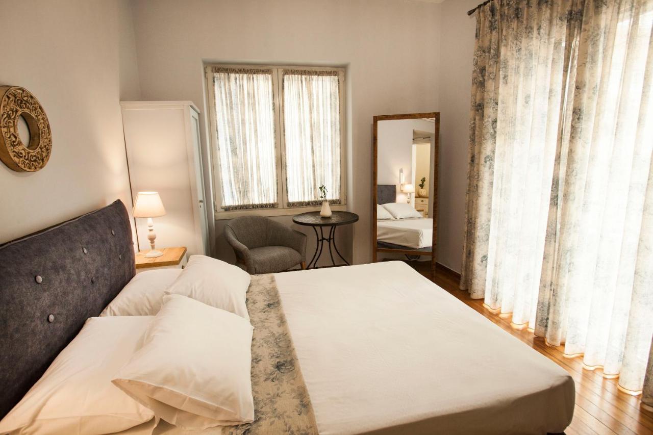 Lovely 1St Fl. Apt, With Balcony In Pagrati Athen Eksteriør bilde